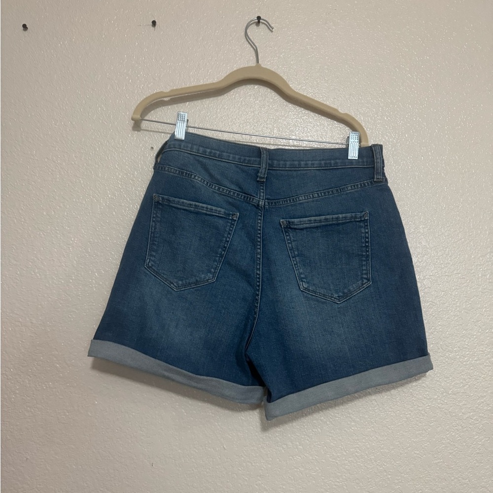 a.n.a high rise midi short 5” inseam Classic Blue Jean Shorts - Picture 3 of 4